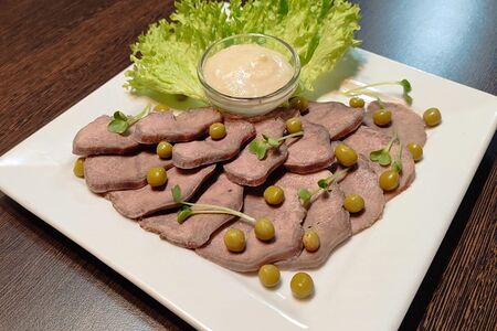 Язык отварной