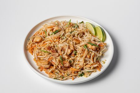 Лапша Пад тай с курицей