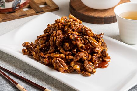 Грецкие орехи в карамели