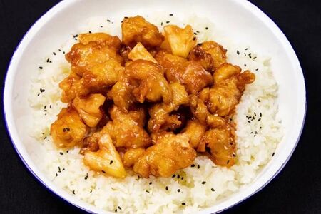 Кисло-сладкая курица с ананасом