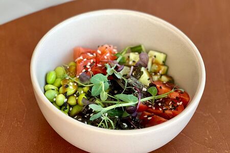 Поке с лососем