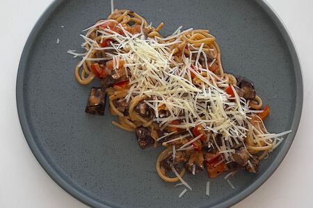 Паста с телятиной и болгарским перцем 