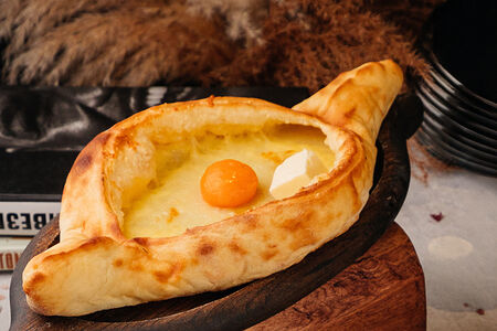 Хачапури по-аджарски