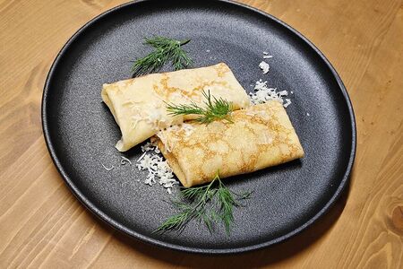 Блинчики с ветчиной и сыром