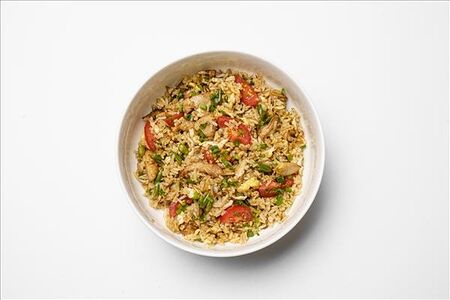 Вьетнамский рис с курицей и овощами