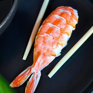  Суши с креветкой