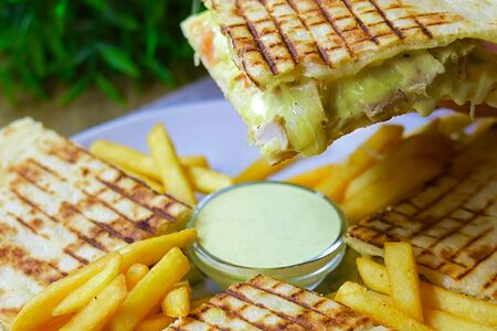 Скепасти Wok