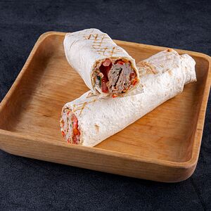 Люля-кебаб с курицей в лаваше