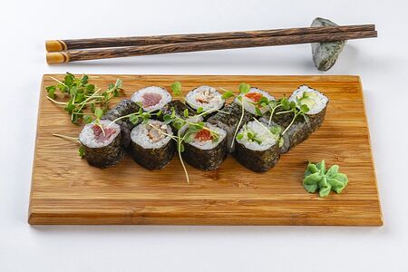 Хосомаки с огурцом