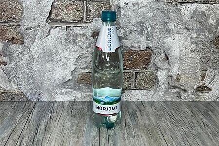 Вода минеральная Borjomi 0,5л