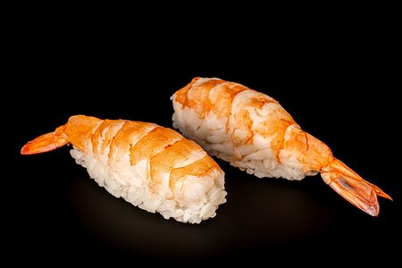 Суши с креветкой