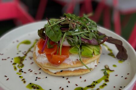 Панкейки с лососем