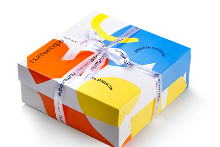 Подарочная коробка