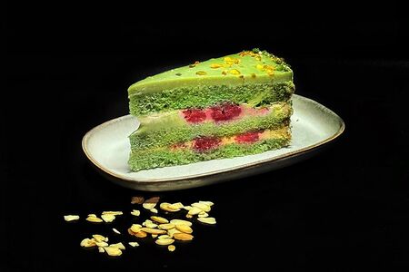 Торт Фисташка с малиной