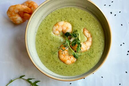 Сливочный крем-суп с креветками