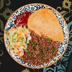 Котлета куриная с гарниром на выбор