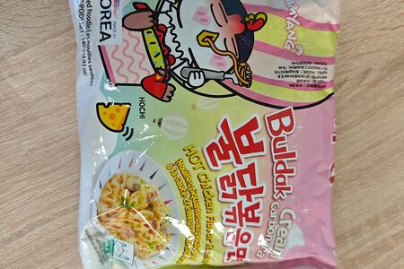 Лапша Buldak со вкусом крем-карбонара