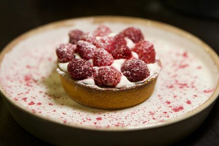 Тарталетка малиновая