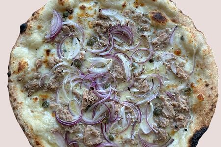 Пицца с тунцом