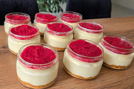 Чизкейк малиновый