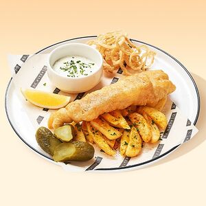 Фиш энд чипс с соусом тартар