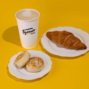 Капучино 400, сырники, круассан на сливочном масле