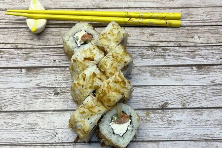 Ролл Бонито-лосось 