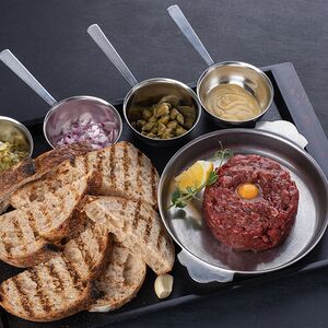 Тартар из говядины на компанию 
