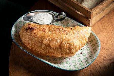 Чебурек с говядиной и свининой