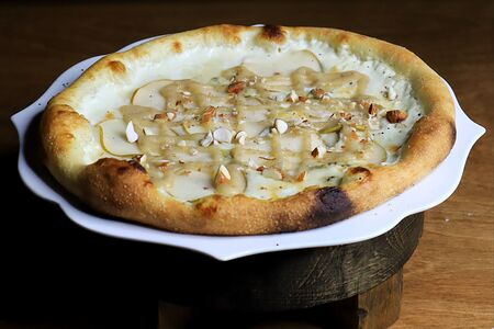 Груша-горгонзола