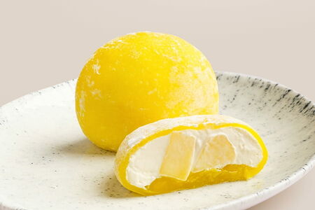 Моти с манго