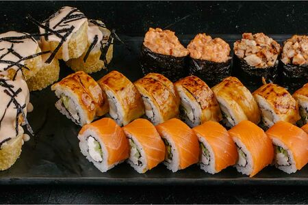 Сет роллов на двоих