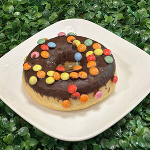 Донат Шоколадный с драже