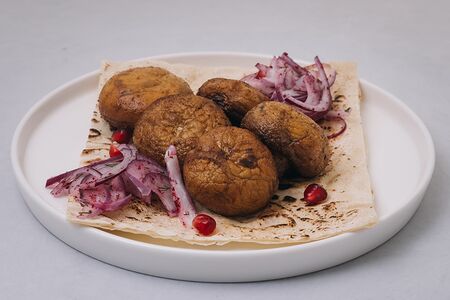 Грибы на мангале