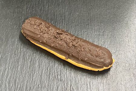 Эклер трюфельный