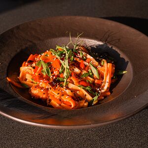 Вок с цыпленком терияки