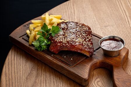 Свиные рёбрышки Питница