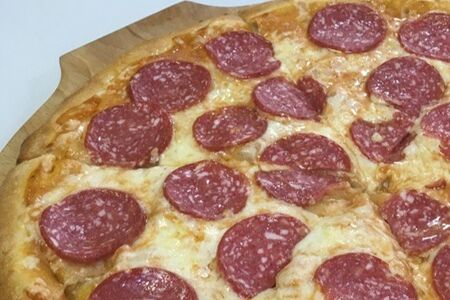 Пицца Салями