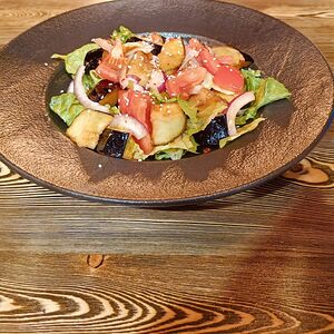 Салат жареный баклажан