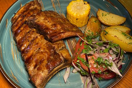 Свиные ребрышки, копченные в смокере 