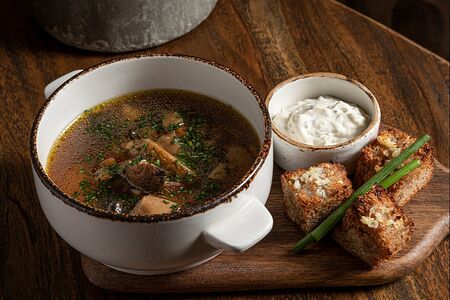Похлебка с белыми грибами и шампиньонами 