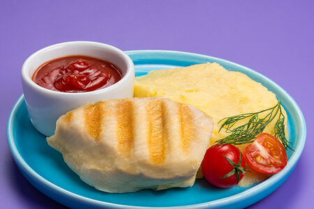 Куриное филе с картофельным пюре