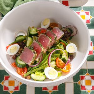 Нисуаз с тунцом