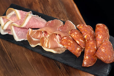 Мясная тарелка