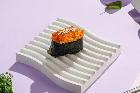 Запеченные суши тунец