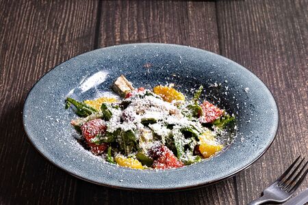 Салат с брынзой