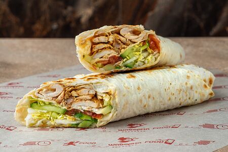 Шаверма Цезарь с курицей