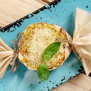 Баклажаны, запеченные с томатами и сыром 