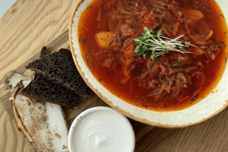 Борщ с телятиной и салом