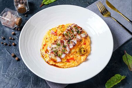 Паста риссони с крабом и осьминогом